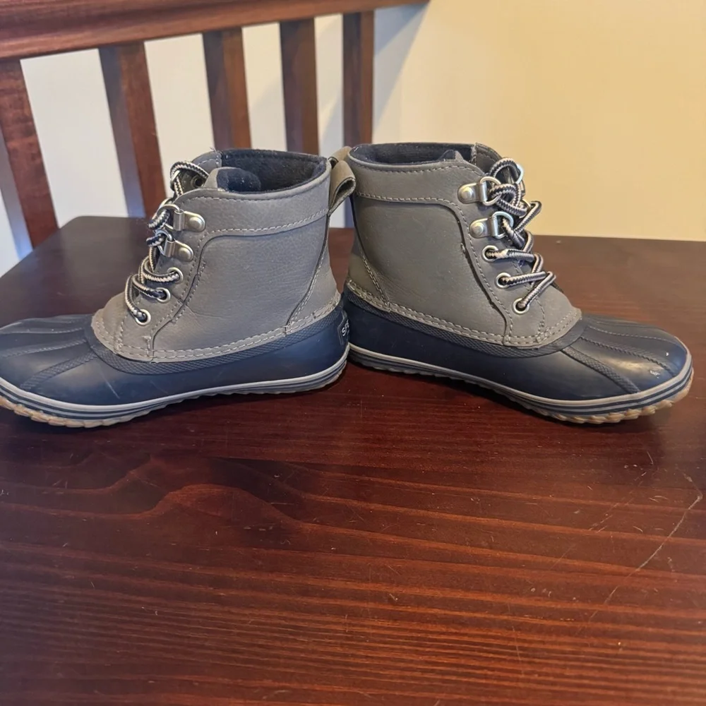 Sperry Bowline Kids Gray and navy blue waterproof snow boots size 12